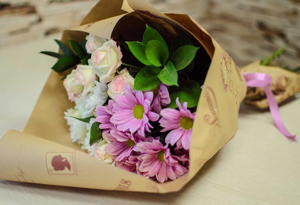 Букет цветов из: Розы и Хризантемы в Нестеровской