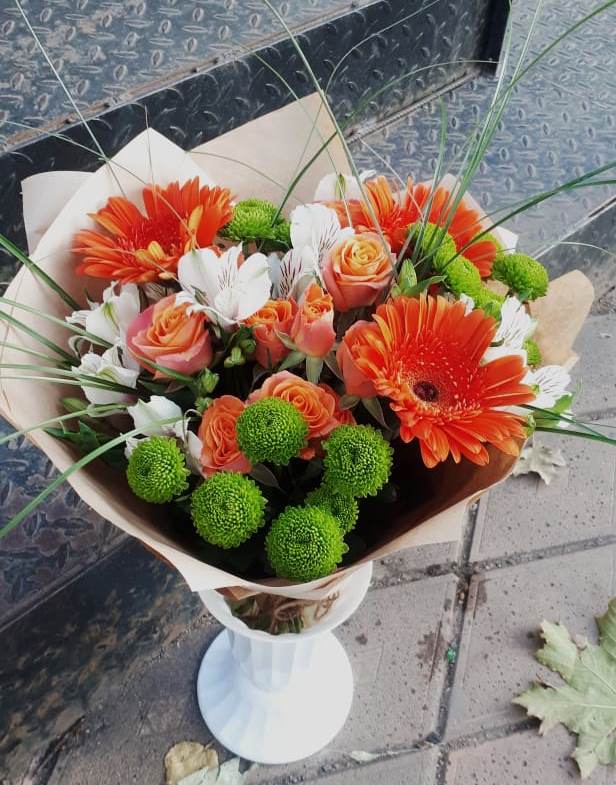 Букет цветов из: Герберы, Хризантемы, Альстромерии и Розы в Нестеровской