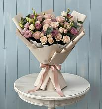 Букет цветов из:  Розы и Лизиантусы в Нестеровской