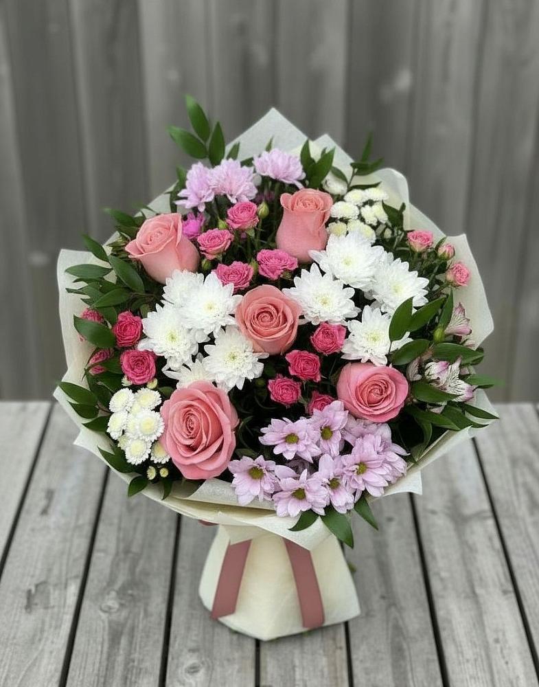 Букет цветов из: Альстромерии, Гвоздики, Розы и Хризантемы в Нестеровской