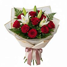Букет цветов из:  Лилии и Розы в Нестеровской