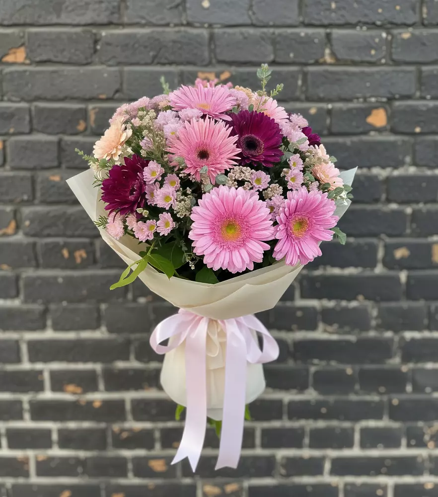 Букет цветов из: Герберы и Хризантемы в Нестеровской