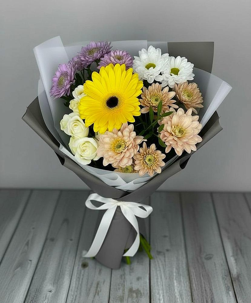 Букет цветов из: Розы, Герберы и Хризантемы в Нестеровской