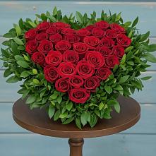 Цветочная композиция из Розы в виде сердца в Нестеровской