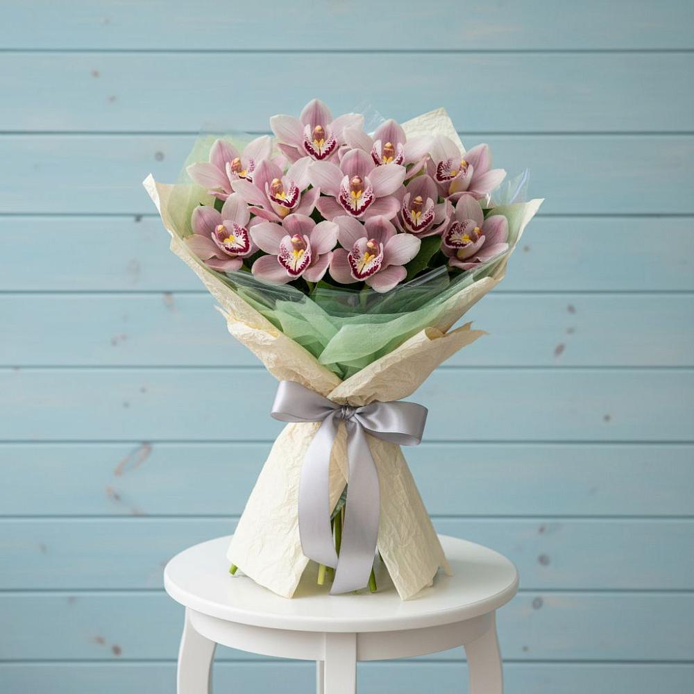 Букет цветов из: Орхидеи и Розы в Нестеровской