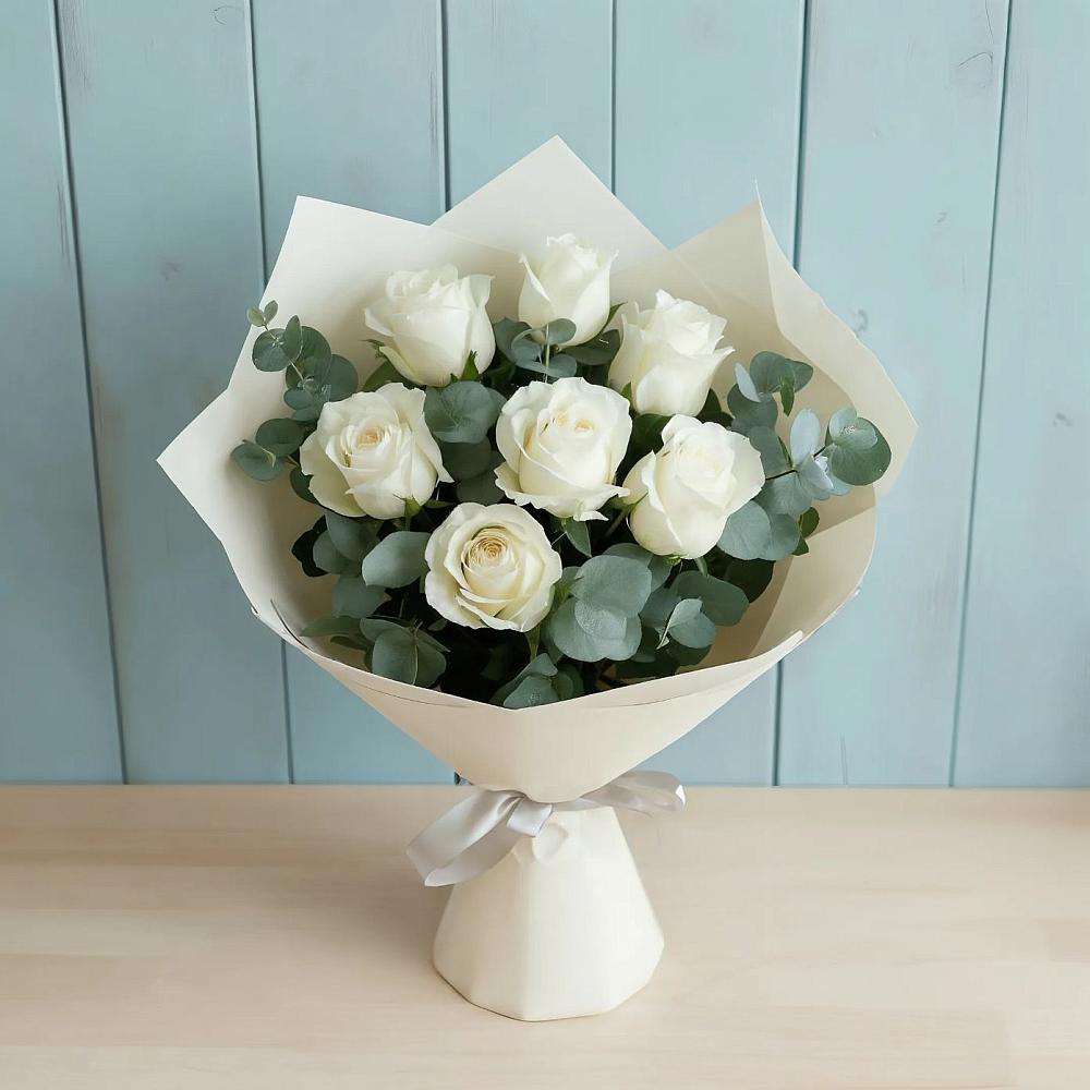 Букет Белые розы в Эвкалипте в Нестеровской