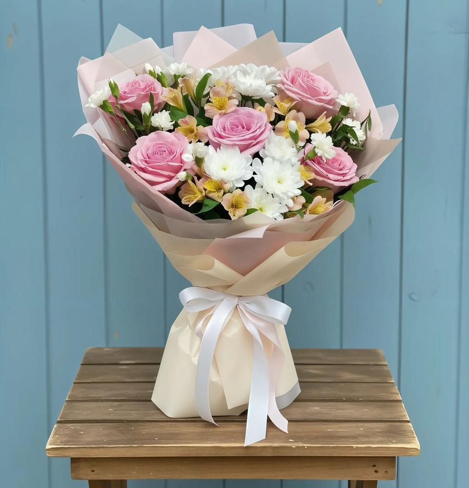 Букет цветов из: Гвоздики, Орхидеи и Розы в Нестеровской