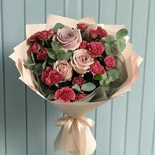 Букет цветов из:  Гвоздики и Розы в Нестеровской