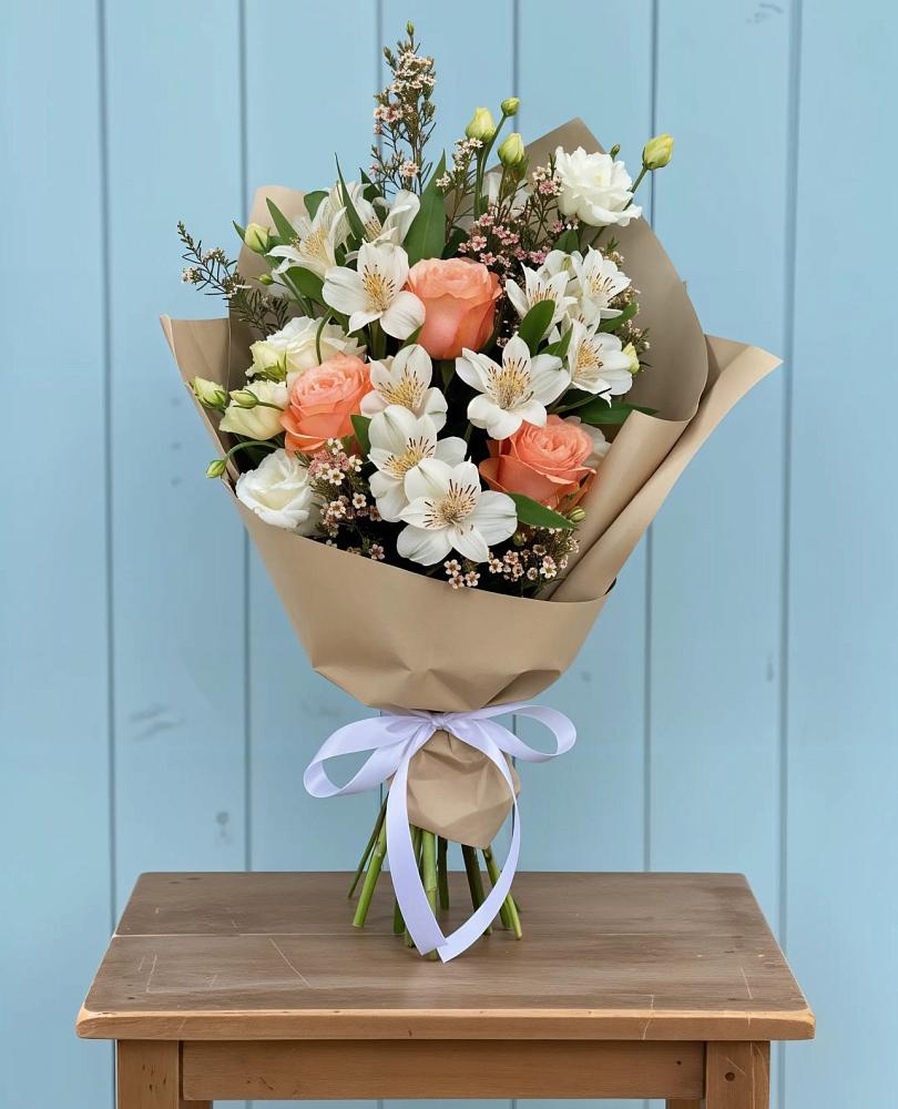 Букет цветов из: Альстромерии, Лизиантусы, Розы и Хризантемы в Нестеровской